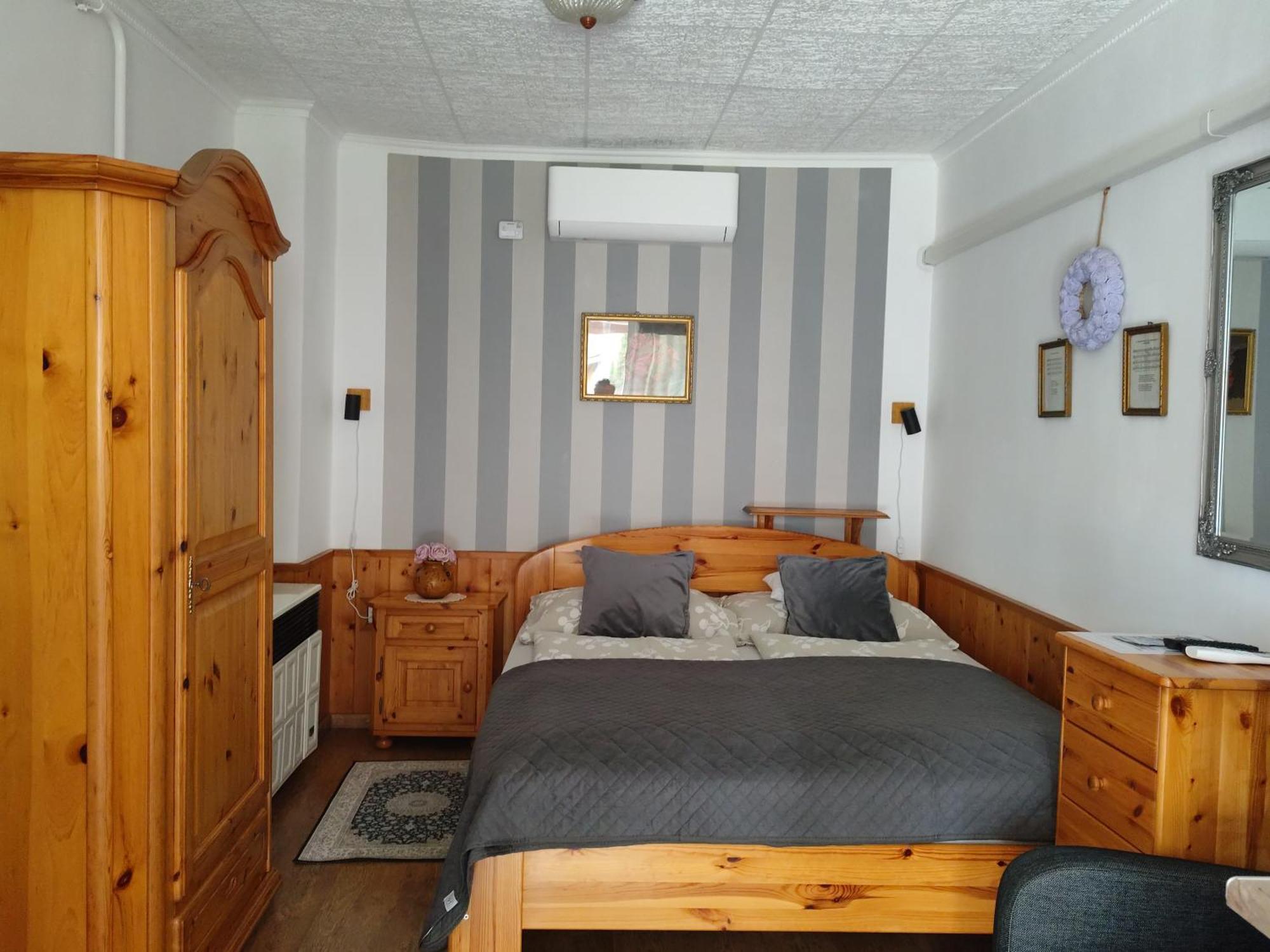 Bobita Apartmanhaz Apartment *